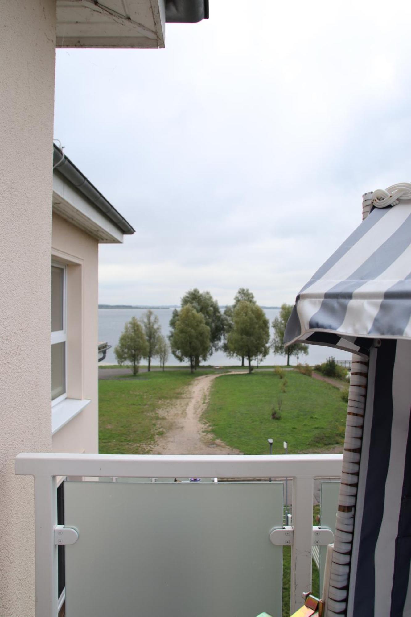 Ferienwohnung Im Palais Am See Am Goitzschesee Bitterfeld-Wolfen Exterior photo
